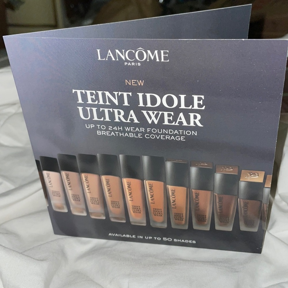 LANCOME ULTRA WEAR 24 HRS COVERAGE THAT IS BREATHABLE